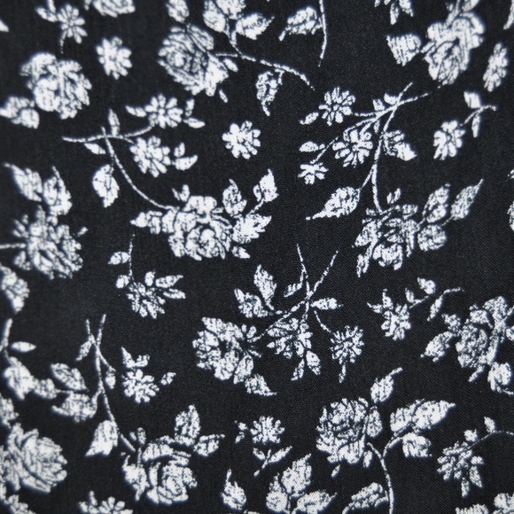 NEW Off the Shoulder Tiered Ruffle Dress NWT [A9] - Picture 3 of 6